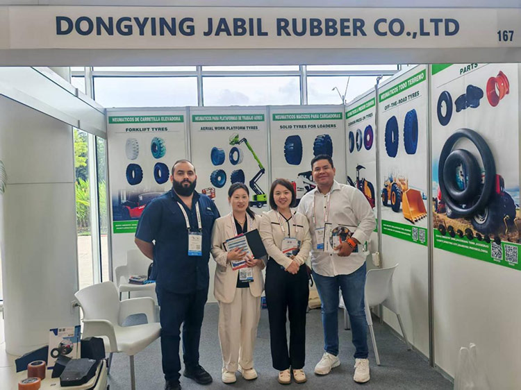 JABIL Tyres โดดเด่นที่งาน 2025 Panama International Tyre Expo บรรลุเจตนารมณ์ความร่วมมือเชิงกลยุทธ์กับผู้ซื้อจากหลายประเทศ