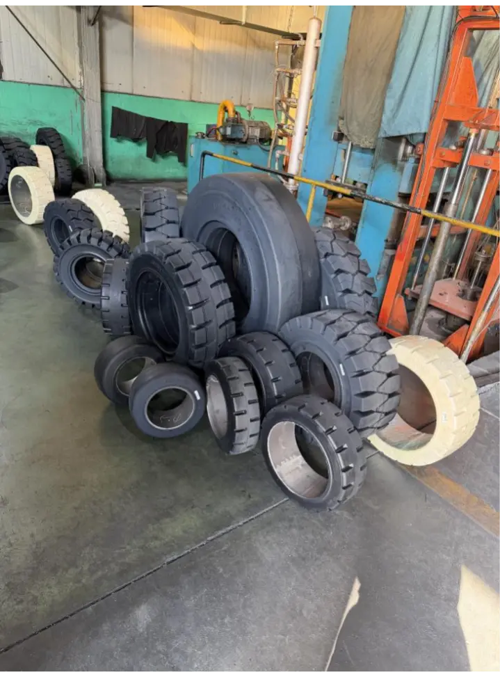 ความต้องการยางล้อ Solid Engineering ในเอเชียกลางปี ​​2026 เพิ่มขึ้น: โครงสร้างพื้นฐานและการขุดผลักดันการเติบโต